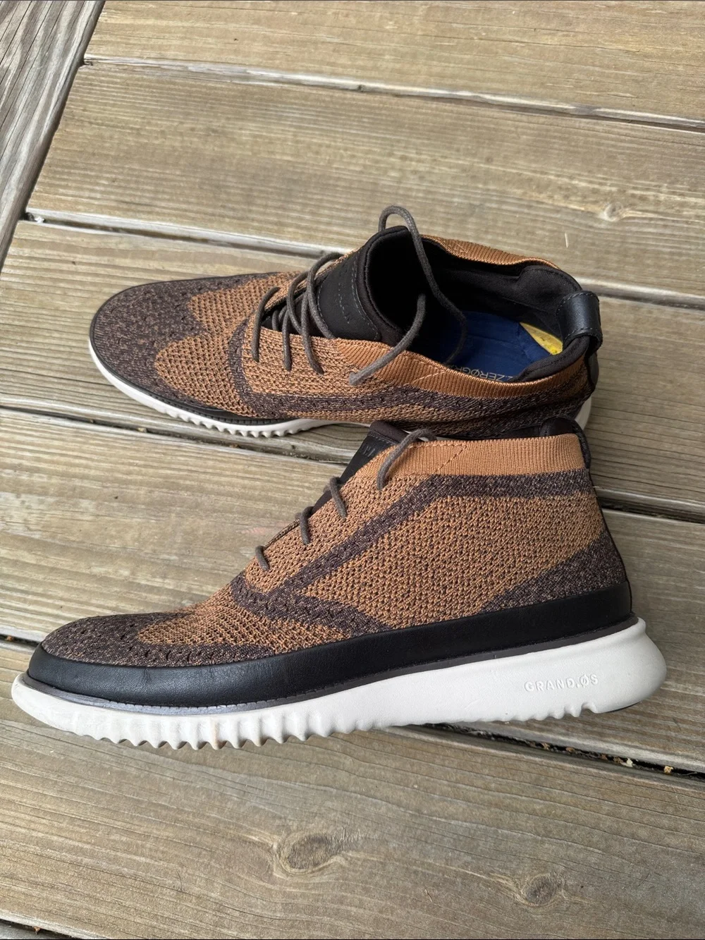 Cole Haan zero grand Men’s Brown and Dark Brown Knit Sneakers size 10